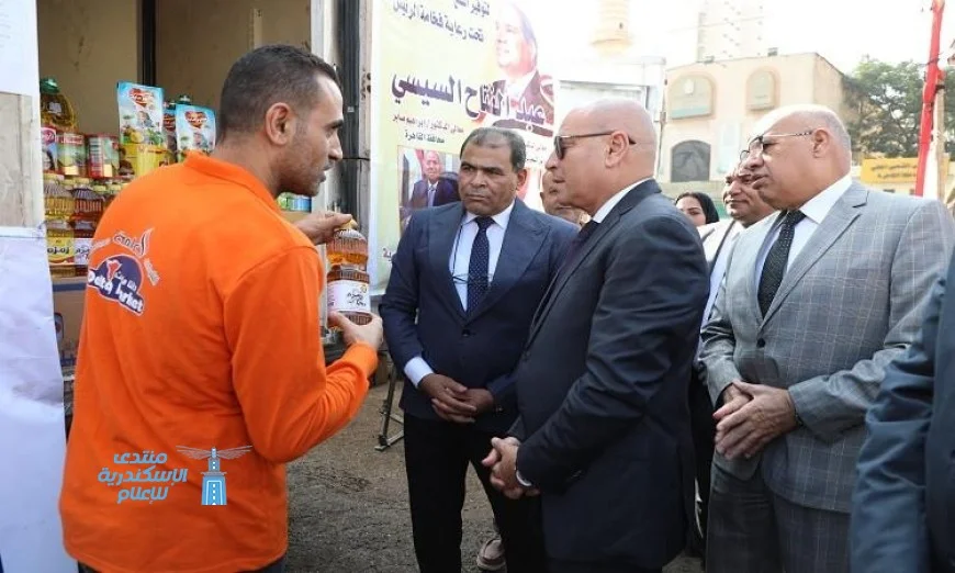 محافظ القاهرة يزور قافلة الخير للمواد الغذائية في قلب وسط العاصمة