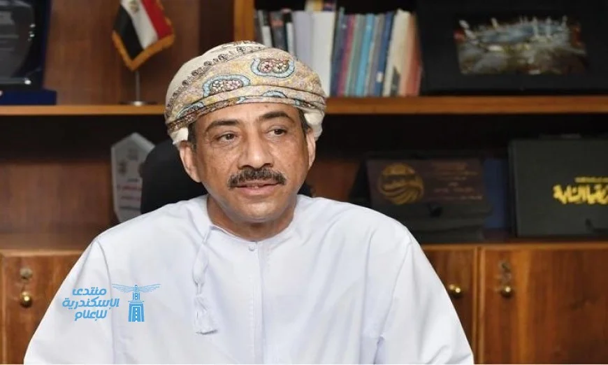 سفير عمان في القاهرة يثني على القيادة المصرية في تنظيم قمة السلام بشرم الشيخ