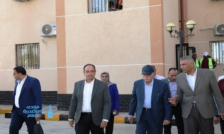 محافظ أسوان ومستشار رئيس الجمهورية يزوران مركز العزيمة في أسوان الجديدة لتعزيز التنمية المحلية