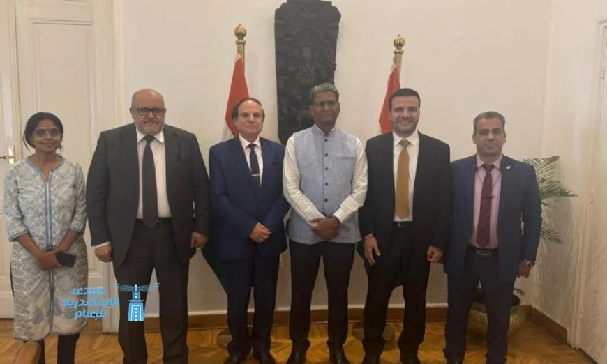 سفير الهند في القاهرة يرحب بالأمين العام لرابطة الجامعات الإسلامية صور
