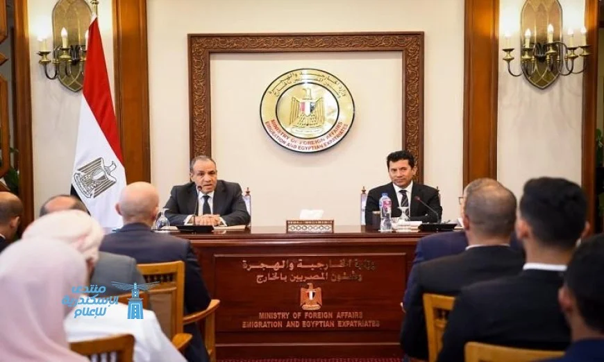 وزير الخارجية يستقبل وفد محاكاة برلمان الشباب العربي في لقاء حيوي