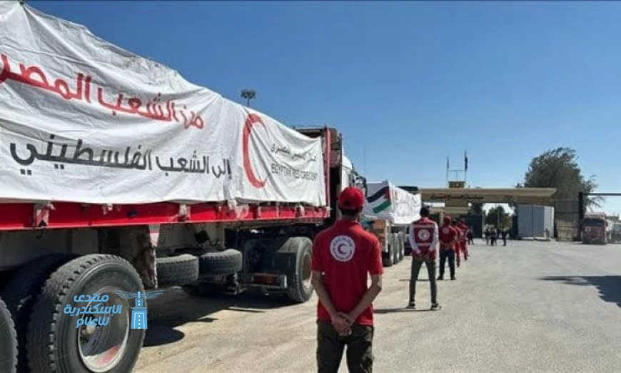 قافلة المساعدات الخمسين من زاد العزة تنطلق نحو منفذي كرم أبو سالم والعوجة