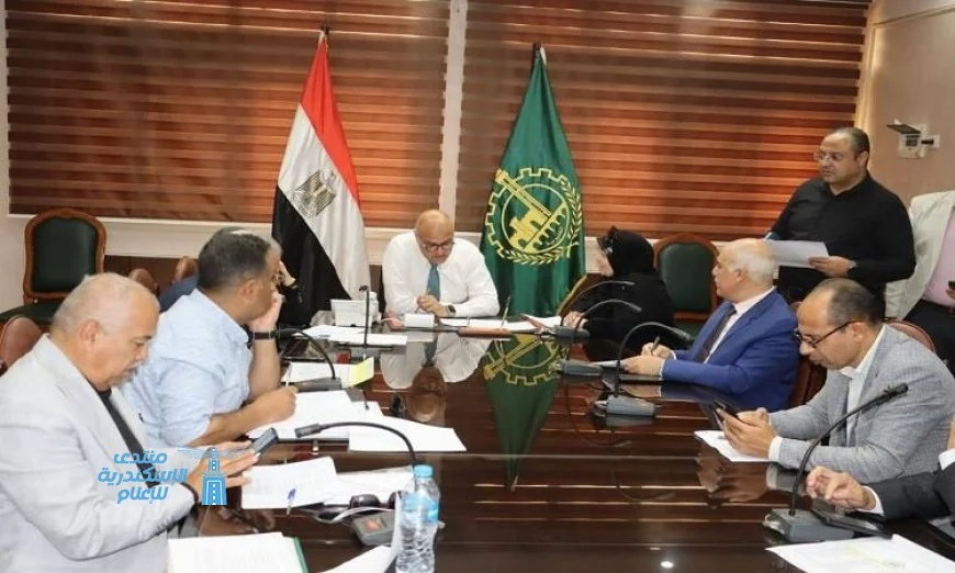 محافظ القليوبية يطلب من رؤساء المدن تعزيز خدمة المواطنين وحل مشاكلهم بشكل فوري