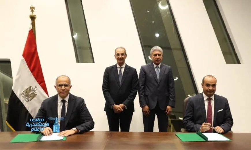 توقيع اتفاقية تعاون مثمرة بين وزارتي السياحة والآثار والاتصالات مع مجموعة من الصور المميزة