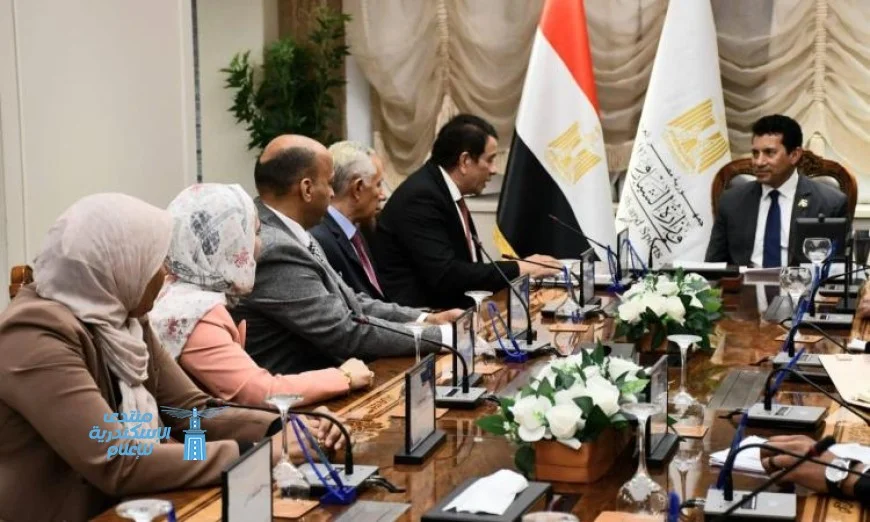 وزير الرياضة يجتمع برئيس اتحاد القوة لبحث إضافة اللعبة إلى الألعاب الإفريقية