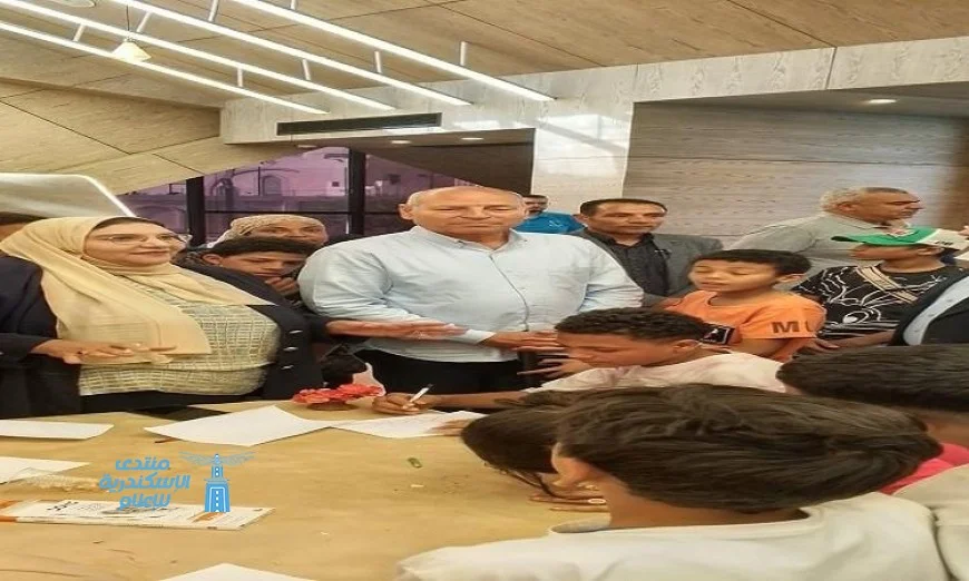 محافظ القاهرة يتفاعل مع أطفال المناطق المطورة في أنشطة مكتبة اقرأ نون السحار