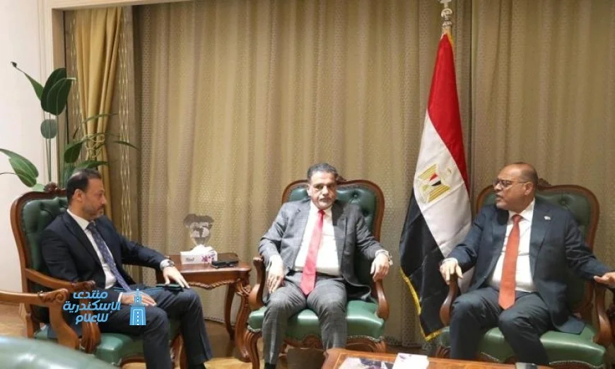 وزير العمل يناقش مع غرفة تجارة وصناعة قطر سبل تعزيز التعاون الاقتصادي