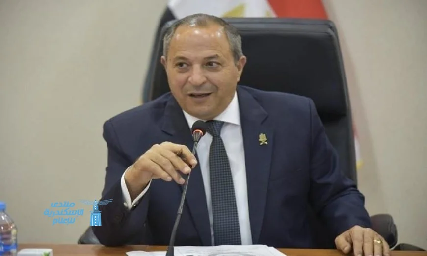 محافظ بورسعيد يؤكد أهمية الجامعة في تشكيل أجيال قيادية للمستقبل