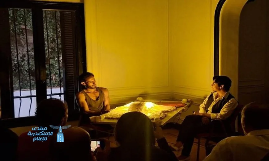 استمتع بليلة مسرحية استثنائية في معهد ثربانتس ضمن برنامج الميكروتياترو