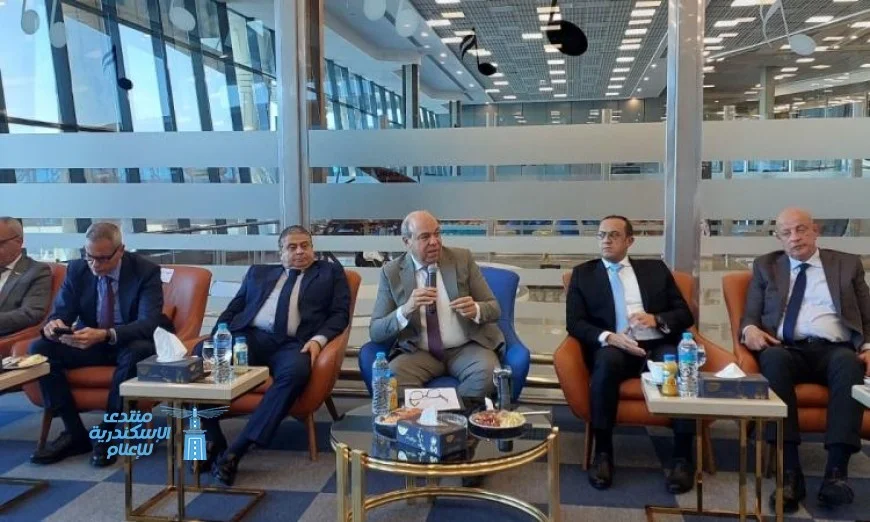 وزير الطيران المدني يعلن انضمام 28 طائرة جديدة للأسطول خلال عامين