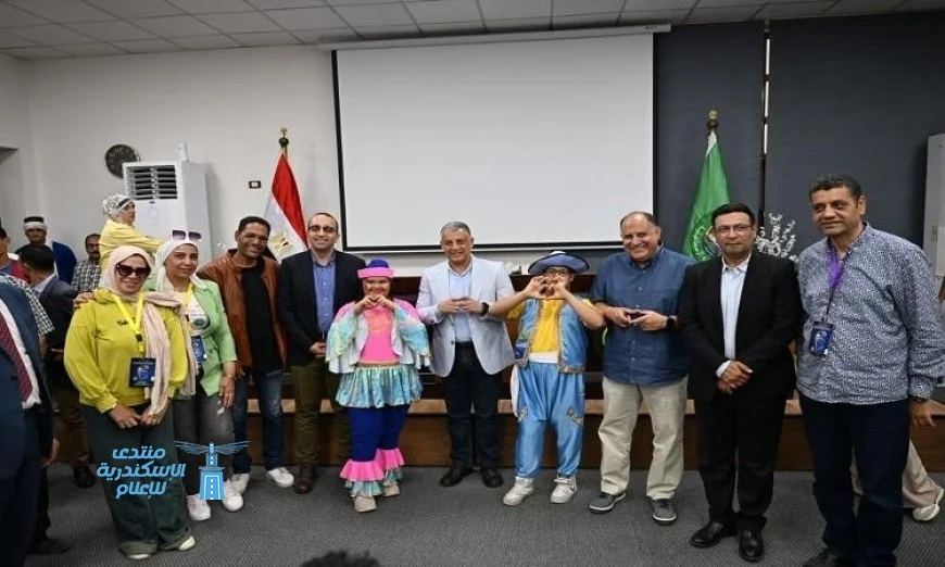 محافظ الإسماعيلية يرحب برؤساء الوفود في مهرجان الفنون الشعبية الفريد