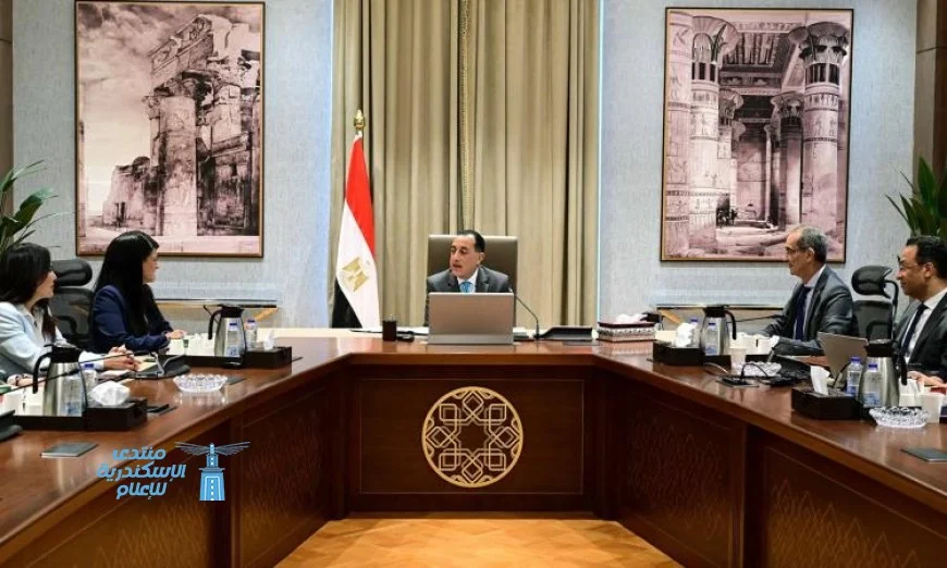 رئيس الوزراء يستعرض تقدم العمل في مراكز البيانات الحكومية