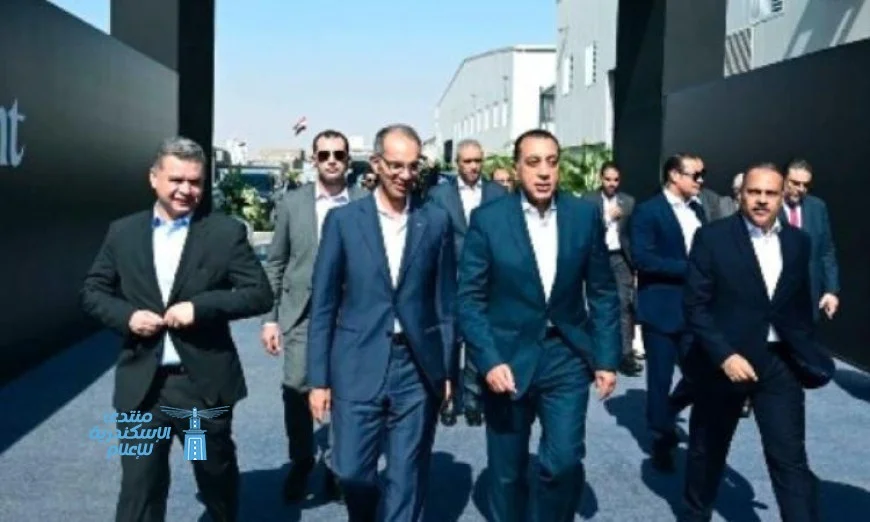 رئيس الوزراء يدشن مصنع أوبو لإنتاج الهواتف المحمولة في مدينة العاشر من رمضان