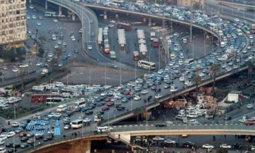 النشرة المرورية لحظية كثافات متحركة ومتوسطة في جميع محاور القاهرة والجيزة