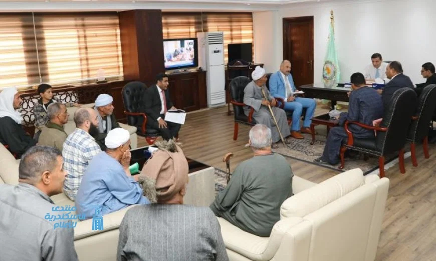 وزير الزراعة يلتقي بفلاحين ويستمع لمشاكلهم لدعم القطاع الزراعي