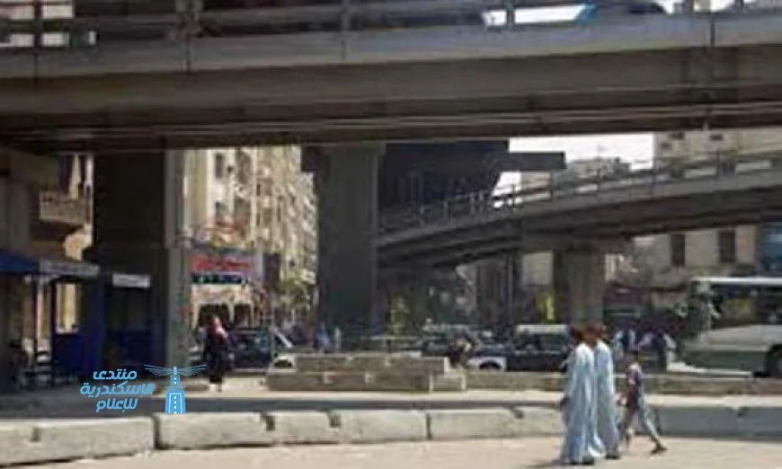 إغلاق أحد الطرق في وسط القاهرة لاستكمال أعمال تغيير الأرضية لكوبري الأزهر