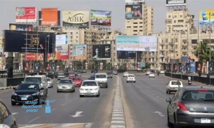 تحسن حركة المرور في معظم شوارع القاهرة مع كثافات عالية على كورنيش النيل
