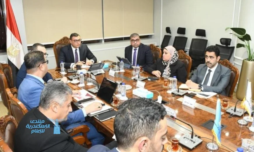 وزير الإسكان يراقب آخر مستجدات طرح الفرص الاستثمارية في المدن الجديدة