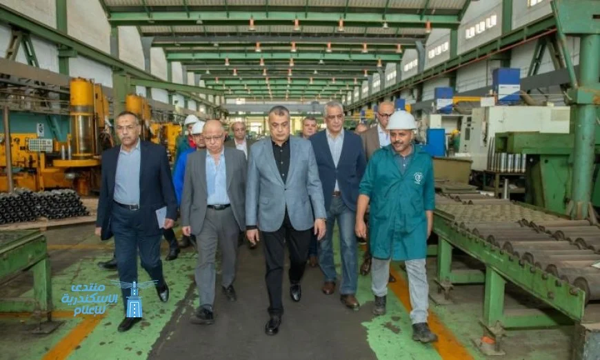 وزير الإنتاج الحربي يزور شركة حلوان للصناعات الهندسية للاطمئنان على سير العمل ويؤكد استمرار التقدم
