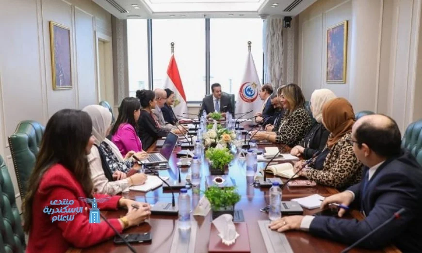 وزير الصحة يناقش تعزيز أنظمة اليقظة الدوائية لضمان سلامة الأدوية واللقاحات