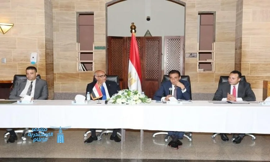 مساعد وزير الخارجية يلتقي بجاليتنا المصرية في جدة لتعزيز الروابط والتواصل