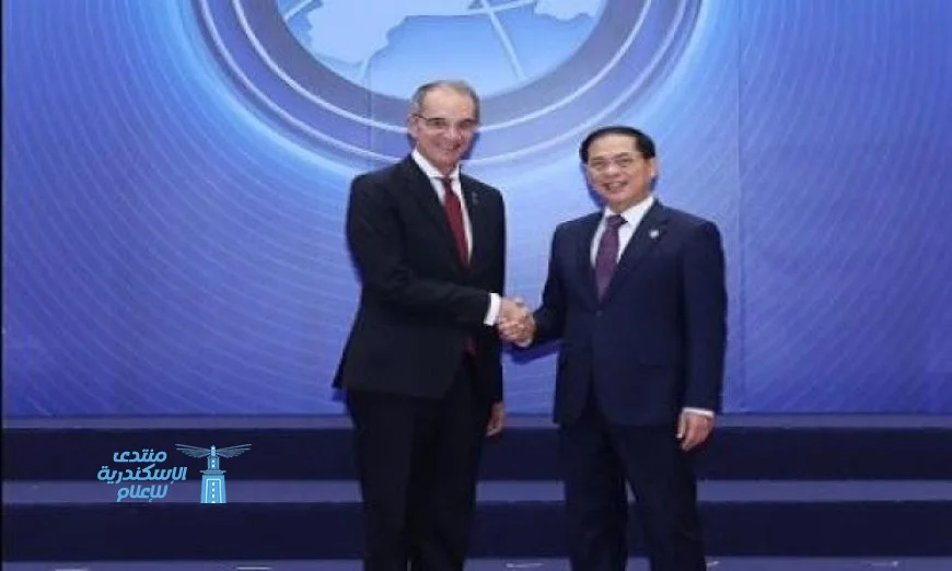 وزير الاتصالات يشارك في توقيع اتفاقية الأمم المتحدة لمكافحة الجرائم الإلكترونية