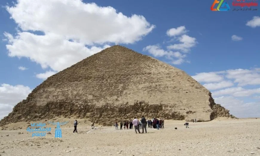 إنقاذ بطولي لسائحة إسبانية مصابة داخل هرم سنفرو المنحني بدهشور مع صور حصرية