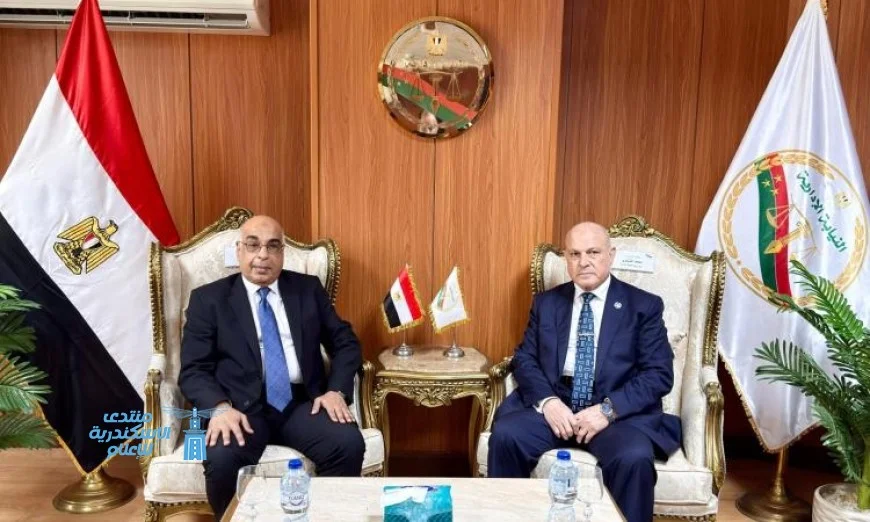 رئيس النيابة الإدارية يؤكد على استمرار دعم وزارة العدل لتعزيز العدالة وتطبيق القانون