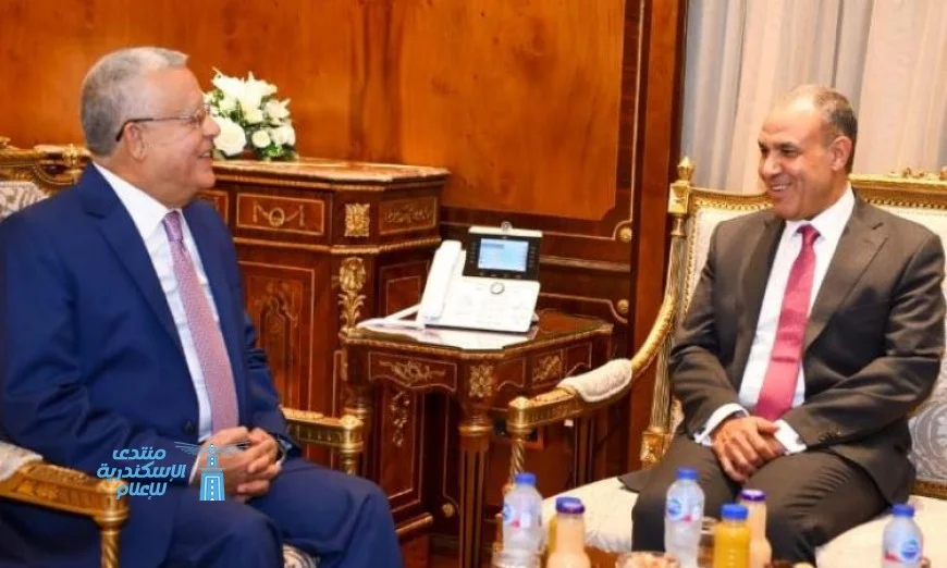 وزير الخارجية يشيد بتعاون الوزارة مع مجلس النواب ويؤكد على أهميته