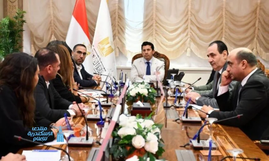 وزير الشباب والرياضة يستعرض آفاق التعاون مع وفد كوكاكولا لدعم قطاع الرياضة والشباب