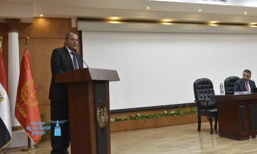 محافظ بورسعيد يتابع خطوات تنظيم أوضاع المزارعين في شرق وجنوب المحافظة