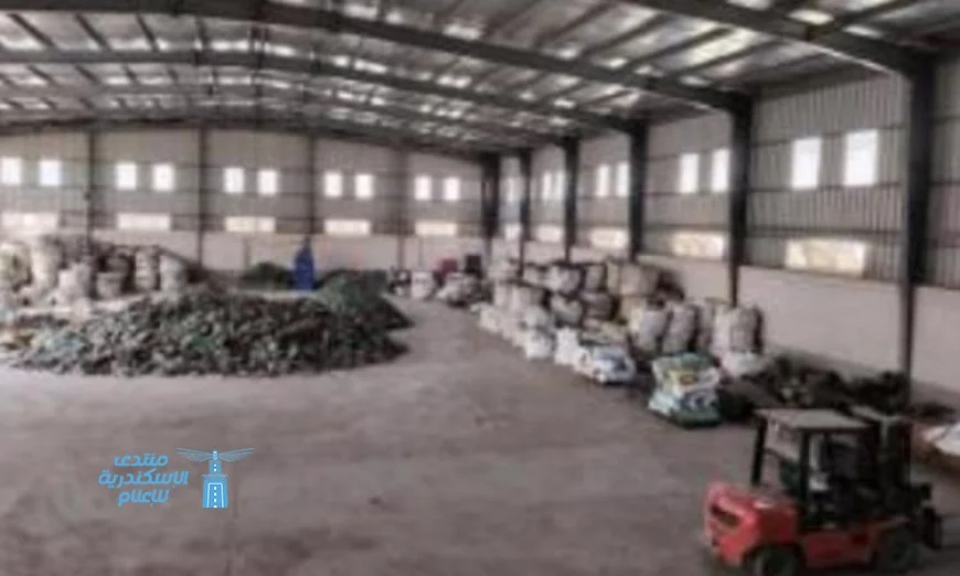 صادم ضبط 325 طن من النفايات الإلكترونية في مصنع غير مرخص بالعاشر من رمضان