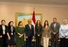 مايا مرسي تناقش مع وزير الأسرة في سنغافورة تعزيز التعاون بين وزارتيهما