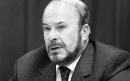 وفاة فاتوس نانو رئيس وزراء ألبانيا الأسبق مدى التأثير على المشهد السياسي