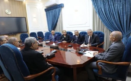 محافظ القاهرة يلتقي برؤساء الأحياء ويؤكد على ضرورة التواجد الميداني لخدمة المواطنين