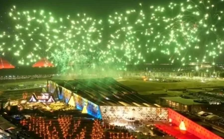 استمتعوا بسحر الألعاب النارية والطائرات الشراعية في حفل افتتاح المتحف المصري الكبير