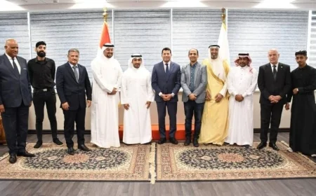 وزير الشباب يشارك في جلسة حوارية مع أعضاء ملتقى الأدب والفكر العربي