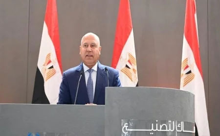 وزير النقل يؤكد تنفيذ رؤية تعزيز صناعة السيارات عبر شراكة استراتيجية مع القطاع الخاص