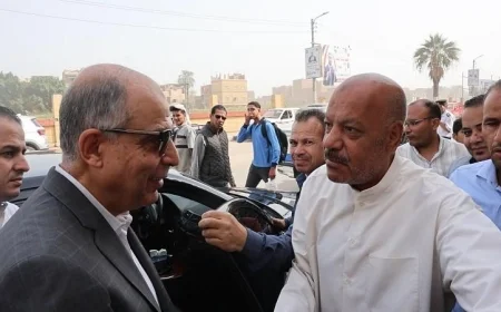 محافظ المنيا يلتقي المواطنين ويعتمد مساعدات مالية عاجلة للحالات المحتاجة