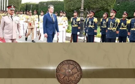 وزير الدفاع يناقش مع نظيره الروماني تعزيز التعاون العسكري بين مصر ورومانيا