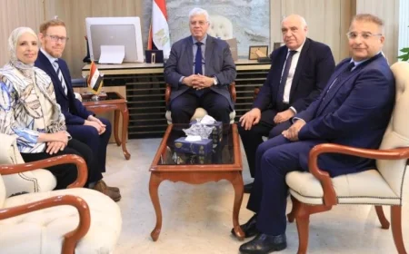 وزير التعليم العالي يستعرض آفاق التعاون مع جامعة كينجز كوليدج لندن