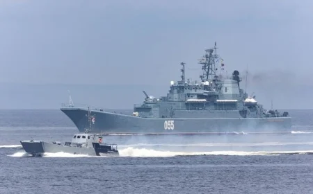 البحرية البريطانية تعزز جهود الإغاثة في جامايكا بإرسال سفينة إتش إم إس ترنت