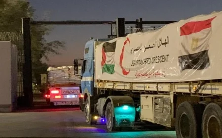 الهلال الأحمر المصري يرسل 250 ألف سلة غذائية ومساعدات طبية إلى غزة لدعم المتضررين