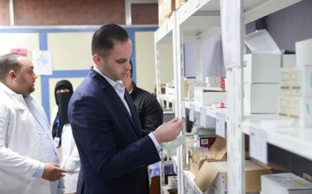 نائب وزير الصحة يقوم بجولة تفقدية في مستشفى مطروح العام لتعزيز جودة الخدمات الطبية