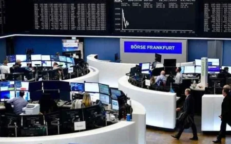 تراجع الأسواق الأوروبية مع تأثير نتائج الشركات وقرارات الفائدة على أداء الأسهم