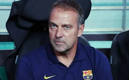 صحيفة إسبانية تكشف عن دراسة فليك للرحيل عن برشلونة في نهاية الموسم