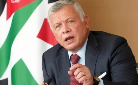 الملك عبدالله يناقش مع رئيس أركان الدفاع الهنغاري سبل تعزيز التعاون العسكري بين البلدين