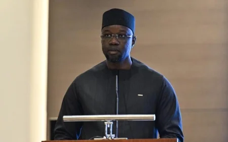 رئيس وزراء السنغال يدعو المواطنين إلى تقديم تضحيات لمواجهة التحديات الاقتصادية