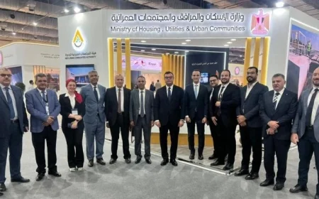 وزير الإسكان يستعرض أحدث مشاريع الوزارة في المعرض الدولي للنقل الذكي