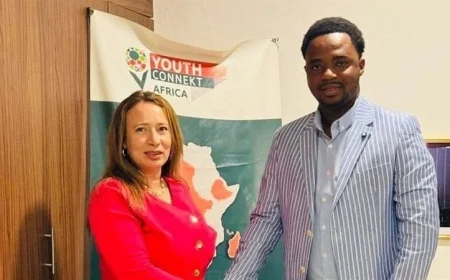 وزير الشباب السيراليوني يشيد بدور مصر البارز في دعم قضايا الشباب والمساهمة في التنمية